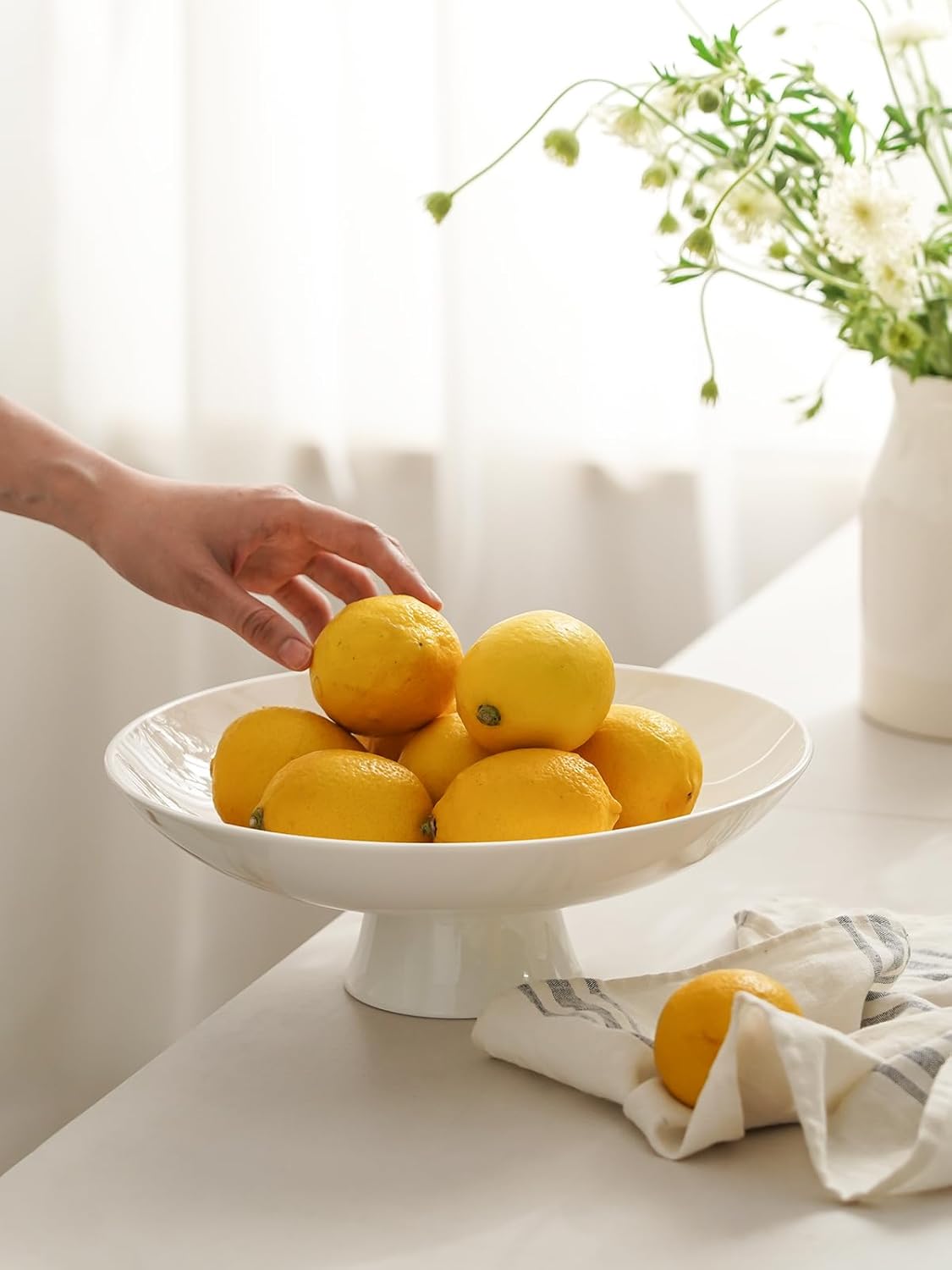 Kanwone Large Fruit Bowl for Kitchen Counter - Decorative Bowls for Home Décor - Ceramic Fruit Bowl, Pedestal Bowl - Modern Key Bowl for Entryway Table - 11.5 Inches, White